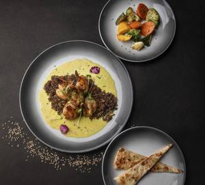 Saffron sauce quinoa with prawns