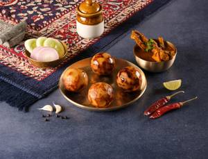 Barbequed Litti With Dehati Chicken & Salad