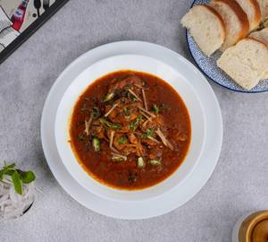 Boneless Chicken Nihari With Pav