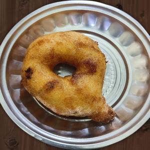 Ulunthu vada