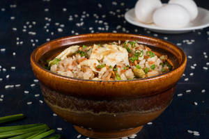Sticky Fried Rice Egg