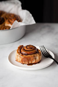 Classic Cinnamon Roll(1 Pc)