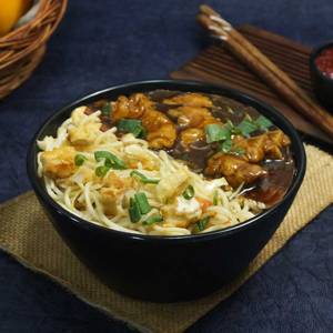 Chicken Noodles With Chicken Manchurian