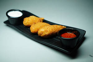 Chicken Kurkure Momos (8 Pcs)