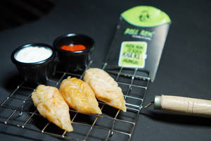 Chicken Steam Momos (8 Pcs)