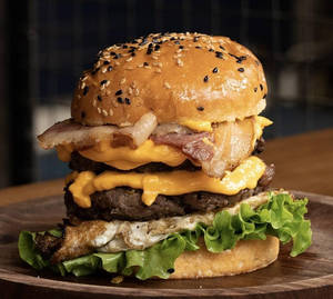Buff Bacon Burger