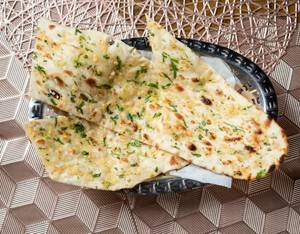 Cheese Garlic Naan