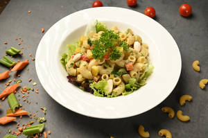 Classic Macaroni Salad