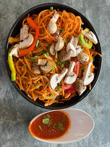 Mushroom Schezwan Noodles