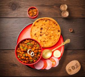 2 aloo Paratha with chole sabji