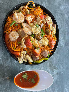Mixed Schezwan Non-veg Noodles
