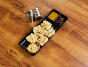 Chicken & Cheese Momo