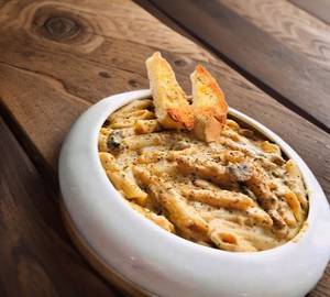 Creamy White Sauce Pasta.
