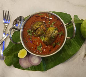 Bharli Vangi Masala Brinjal [500 Ml]