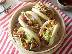 Creamy Cilantro Chicken Bao