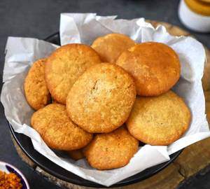 Bikaneri Kachori [1 piece]