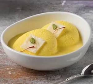 Kesar Rasmalai [2 Piece]