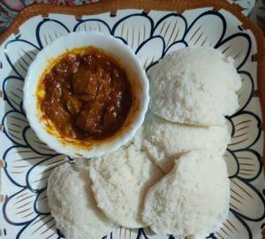 Idli [5 pieces] with mutton liver semi gravy