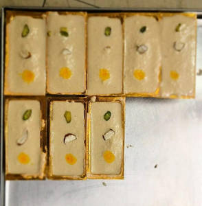 Nolen Gur Malai Roll