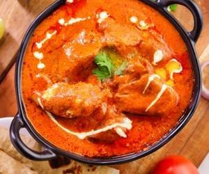 Boneless Gravy Chicken