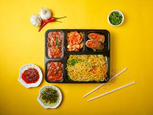 Mix Veg Hot Garlic Sauce Meal Box