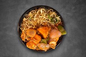 Mix Chilli Paneer Noodles