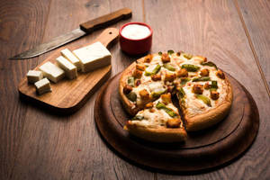 Cheese 'n' Paneer Pizza