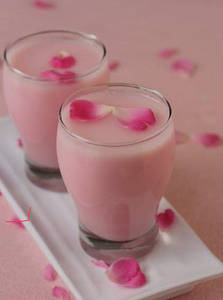 Rose Milkshake