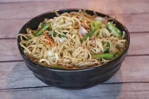 Veg Hakka Noodles