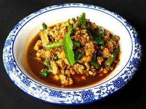 Spicy Thai Basil Chicken