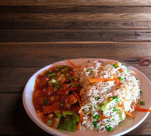 Egg fried rice + garlic fish