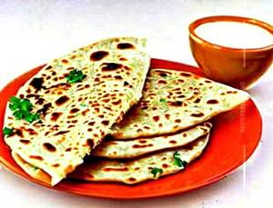 Aalu Pyaz Paratha