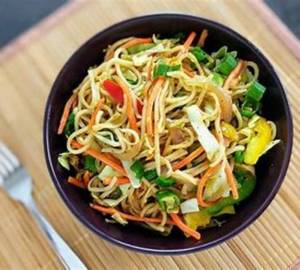 Veg Hakka Noodles