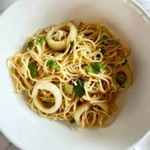 Squid Hakka Noodles