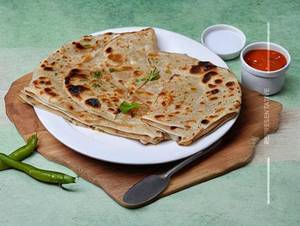 Paneer paratha                                                      