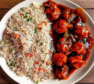 Egg fried rice + chilli  chicken