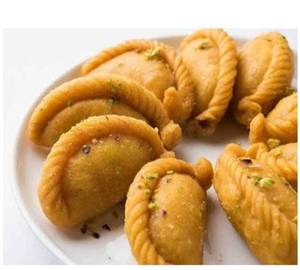 Desi Ghee Dry Fruit Gujiya