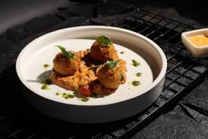 Caprese  Arancini Boll  [3 Pcs]