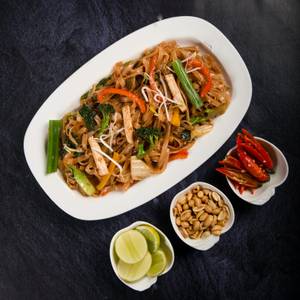 Chicken Pan Fried Noodles