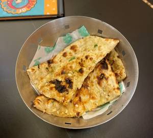 Cheese Garlic Naan