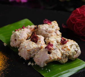 Lucknowi Murgh Tikka