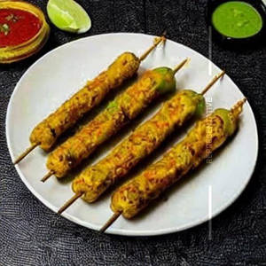 Makki Badaam Aur Munnakke Ki Subz Seekh