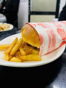 CHICKEN BURGER WITH CHEESE