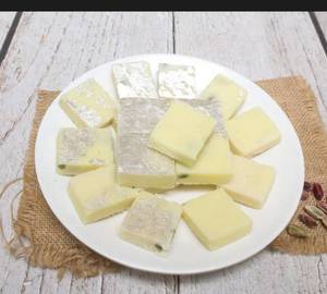 Khoya Pista Barfi