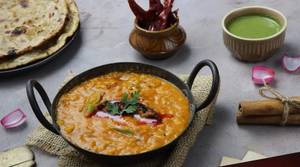 Tawa Roti With Dal Fry Meal