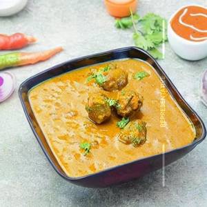 Kadi pakoda                                                                                                                               