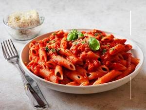 Red sauce pasta
