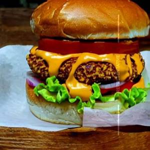 Chicken Elsa Special Burger