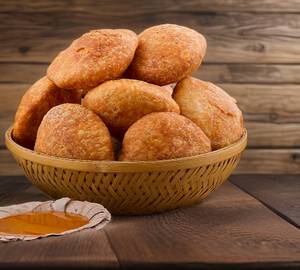 Moongdal Kachori