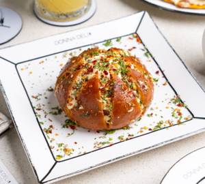 Korean Pull Apart Cheese Garlic Bread 